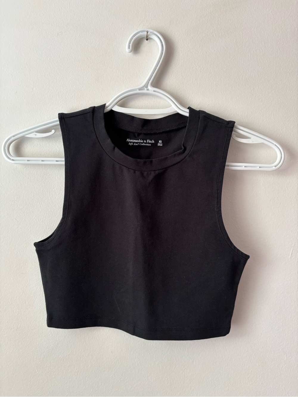 Abercrombie & Fitch Black Cropped Muscle Tank